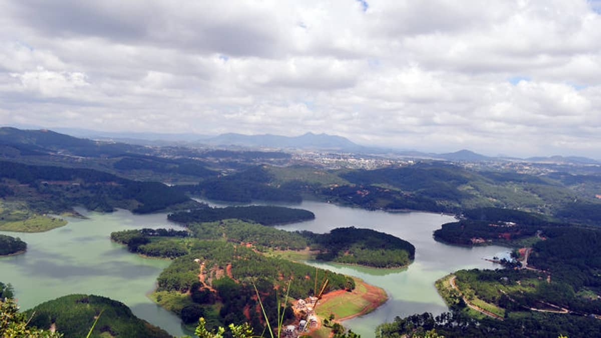 View ngắm Đà Lạt từ đỉnh Pinhatt