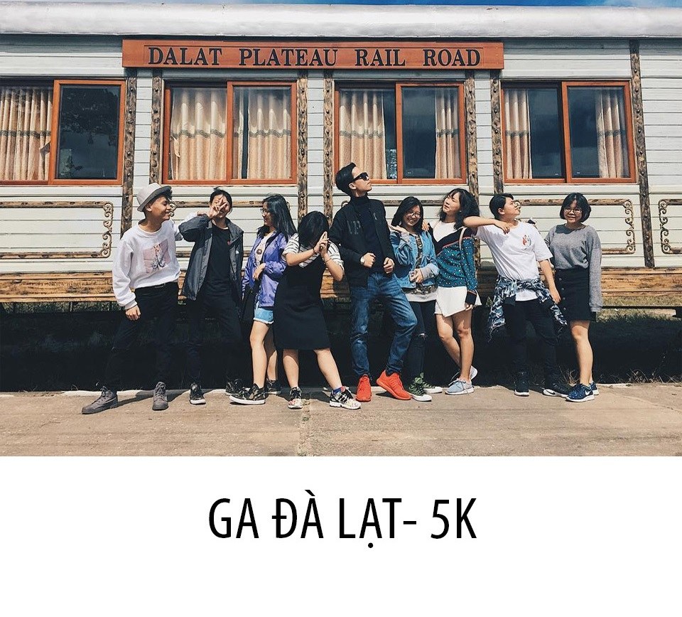 Giá vé vào tham quan Ga Đà Lạt là 5000đ cho một người
