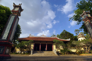 Tìm hiểu về Chùa Linh Sơn Đà Lạt – nơi linh thiêng thờ Phật
