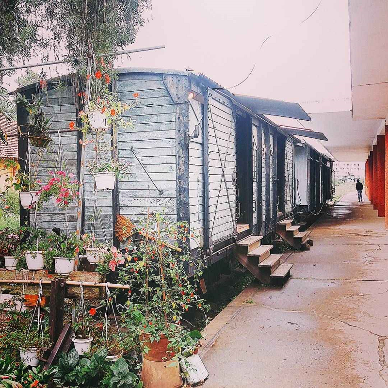 Boong tàu mở bán cà phê 