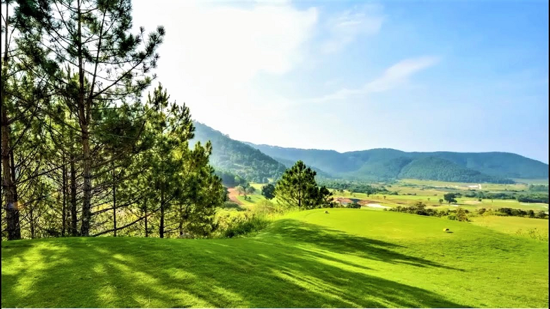 Sân Golf Đồi Cù