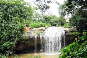 Ngắm Thác Prenn Đà Lạt
