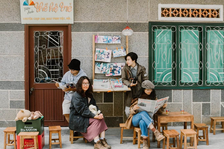 Thư thái thưởng cafe tại Cô Bông Thư thái thưởng cafe tại Cô Bông