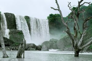 Khám phá vẻ đẹp hoang sơ cùng cước nơi Thác Bảo Đại