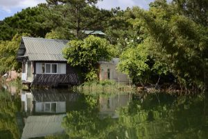 The Lake House mang vẻ đẹp say đắm lòng người bên bồ hồ Tuyền Lâm