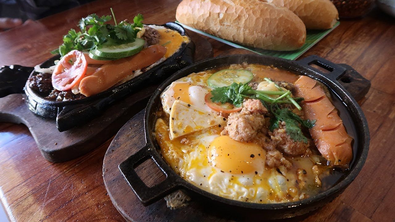 Bánh mỳ chảo nóng sốt 
