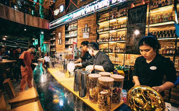 Quầy Bar sáng bừng hấp dẫn Quầy Bar sáng bừng hấp dẫn
