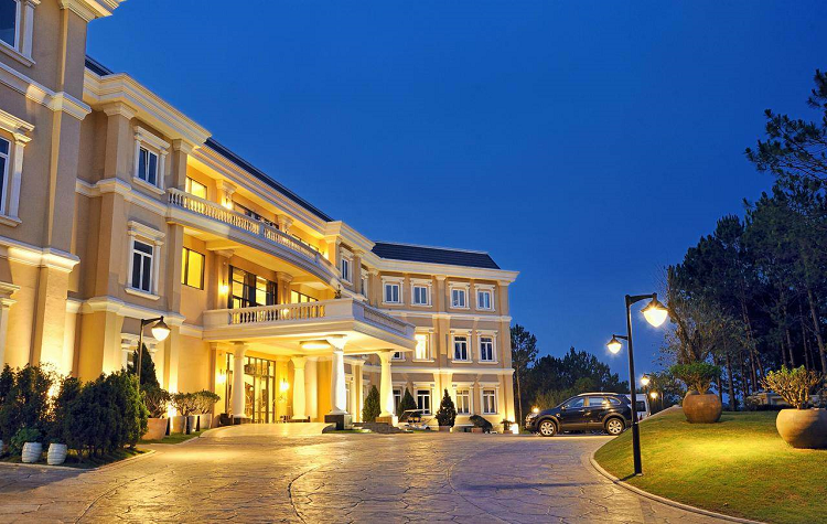 khách sạn gần hồ Tuyền Lâm
