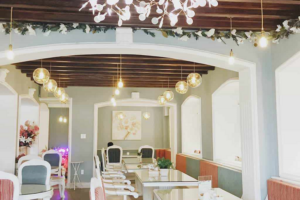 Khám phá ngay của Thiên Thanh cafe – Cung điện thu nhỏ tại Đà Lạt