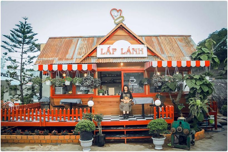 Tiệm bánh Lấp Lánh Tiệm bánh Lấp Lánh