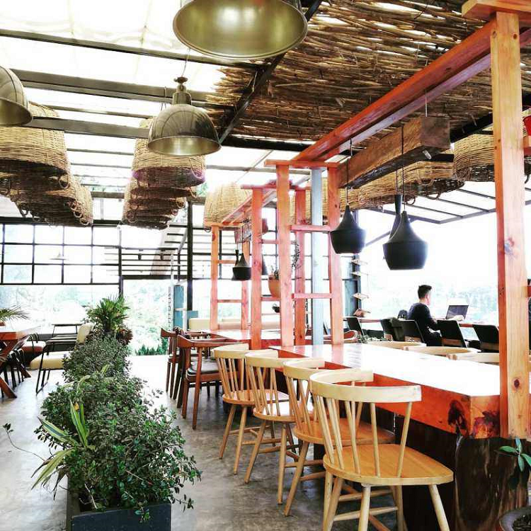 Không gian Up cafe sang trọng Không gian Up cafe sang trọng