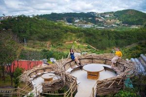 Vườn Yêu – Không gian quán cafe view núi rừng siêu chất