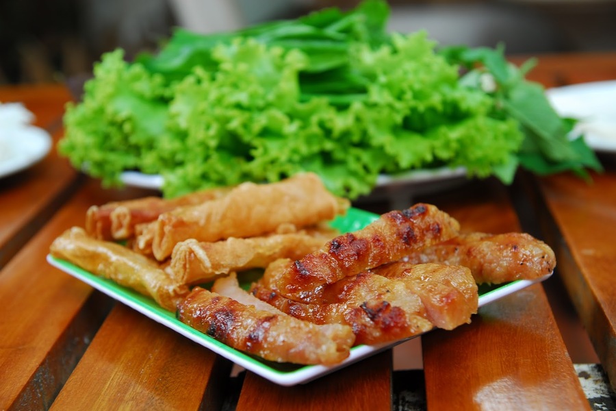 Nem nướng bà Hùng
