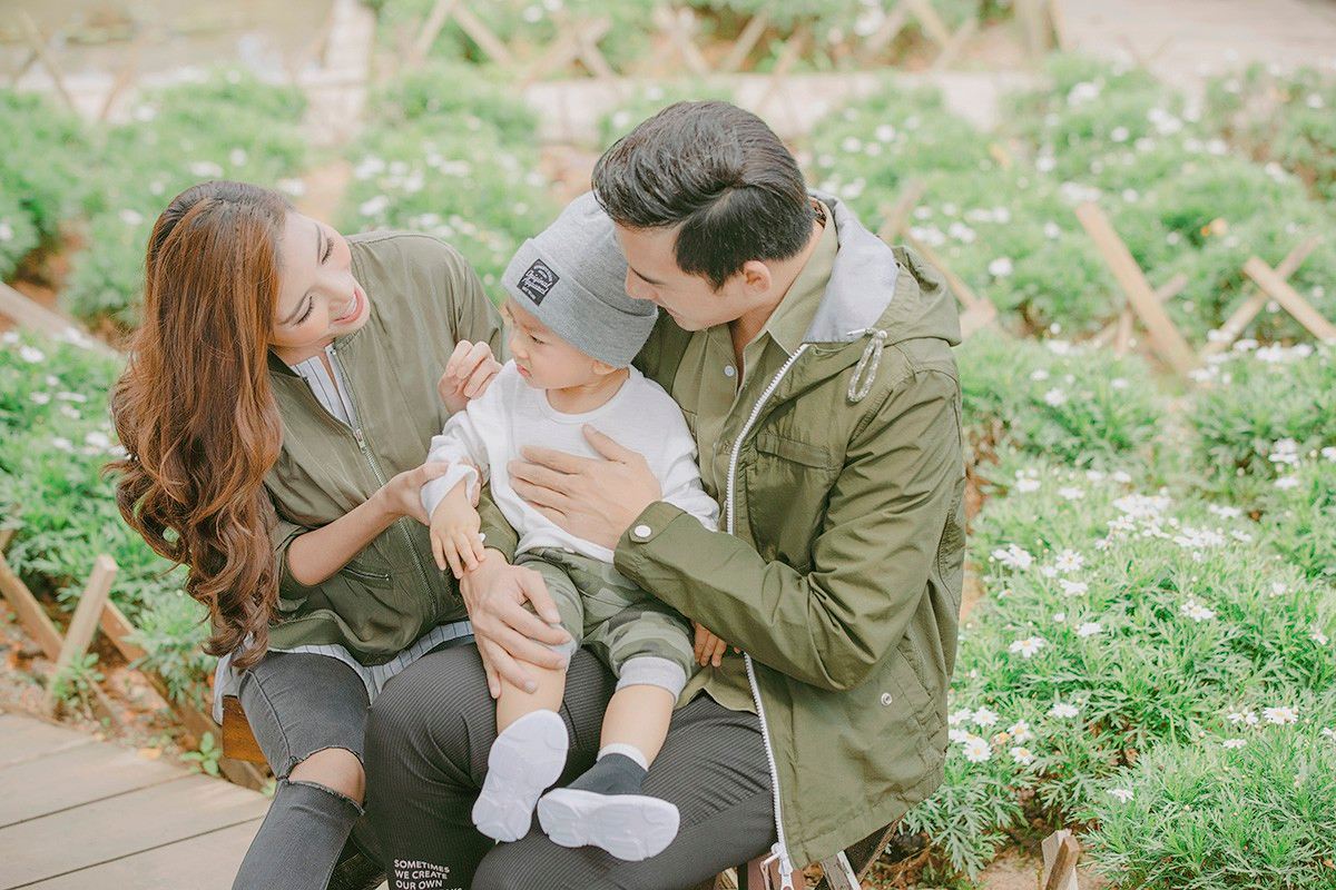 Bố mẹ đưa trẻ đi Đà Lạt chú ý giữ ấm