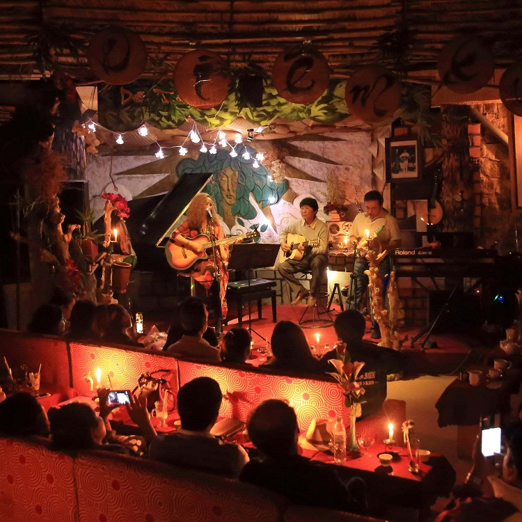 phòng trà Diễm Xưa phòng trà Diễm Xưa