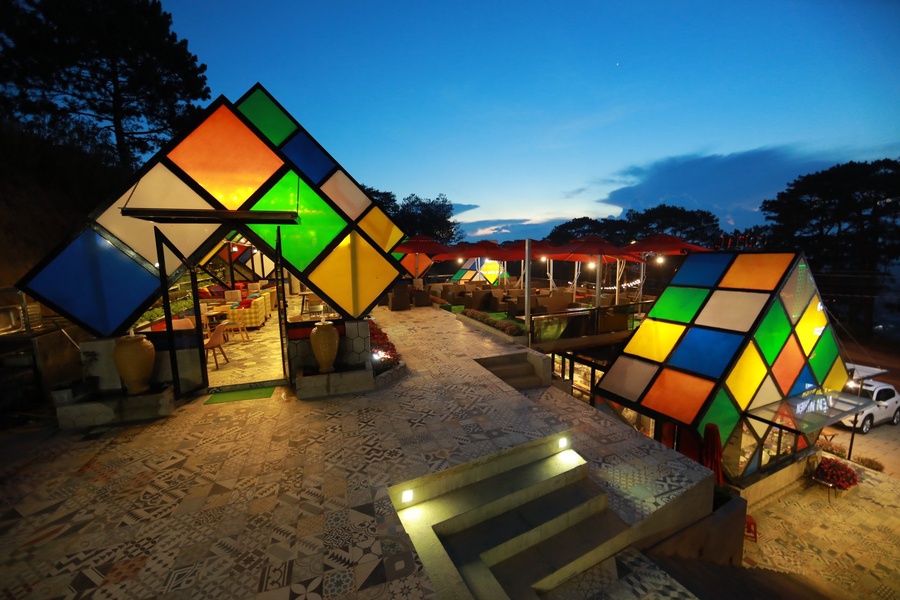 Khung cảnh lung linh của Rubik
