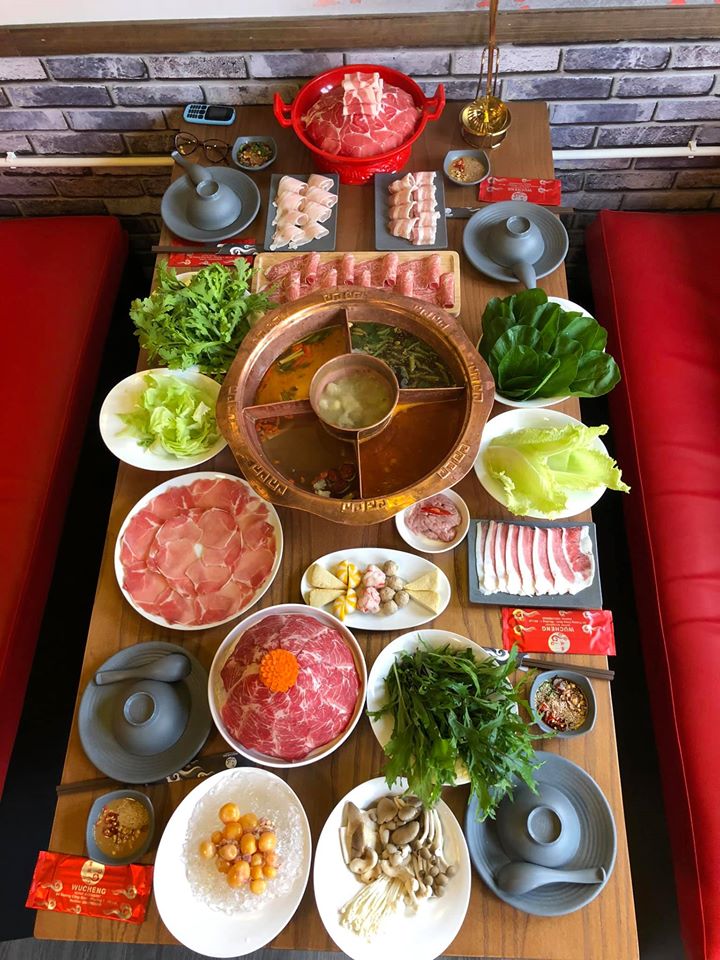 Lẩu 4 ngăn độc đáo của Wucheng Hotpot