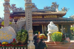 Tham quan Chùa Liên Trì ở Đà Lạt – Ngôi chùa mang nét đẹp tâm linh