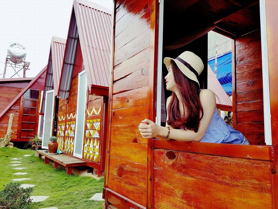 Các căn phòng nhỏ mộc mạc Các căn phòng nhỏ mộc mạc
