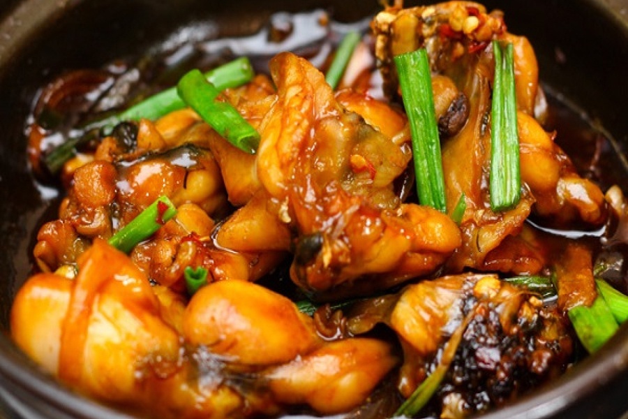 Thố cháo ếch nóng hổi