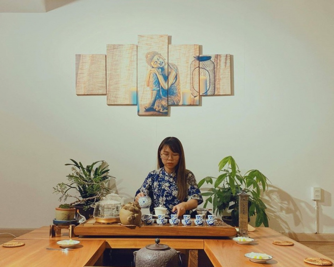 Thưởng trà ở The Young Tea Thưởng trà ở The Young Tea