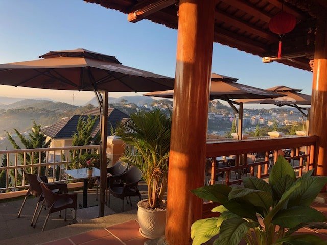 Thiết kế cổ điển sang trọng của quán