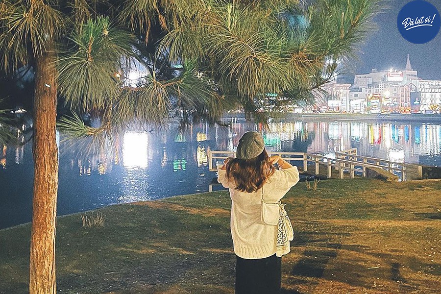 Hồ Xuân Hương khi về đêm