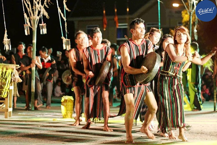 Đêm cồng chiêng Tây Nguyên tại chân núi LangBiang