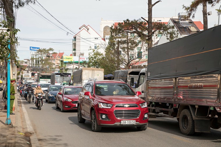 Lắp đặt đèn xanh đèn đỏ sẽ giúp giảm thiểu tình trạng kẹt xe
