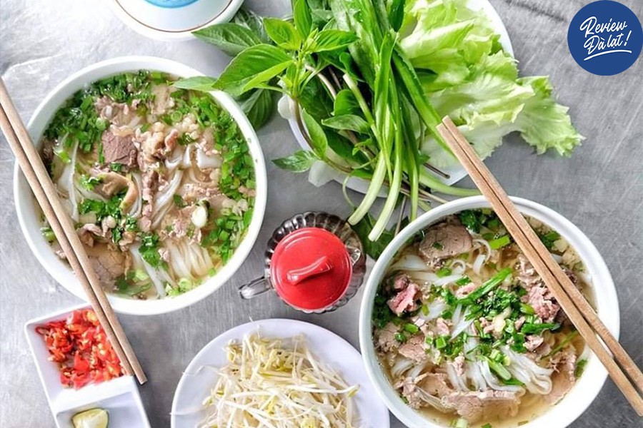 Tô phở siêu nhiều, một người lớn ăn no nê