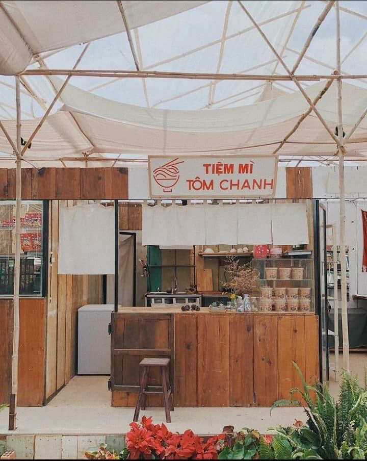 Tiệm mì tôm chanh