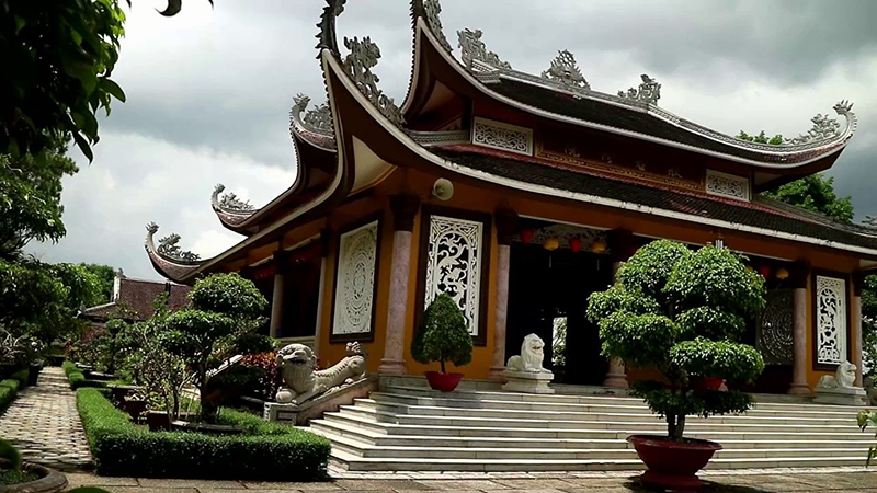 tu viện bát nhã bảo lộc