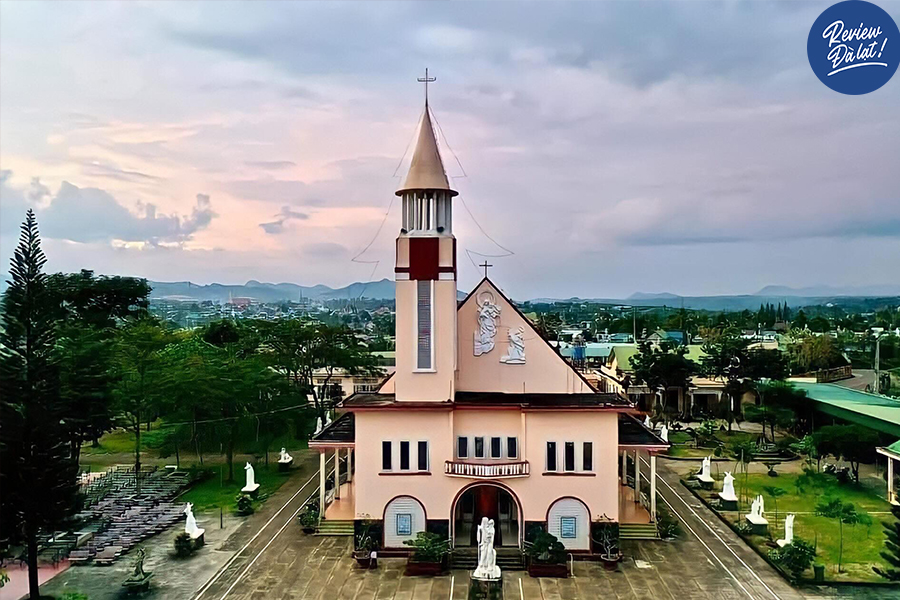 Nhà Thờ Giáo Xứ Tân Hà